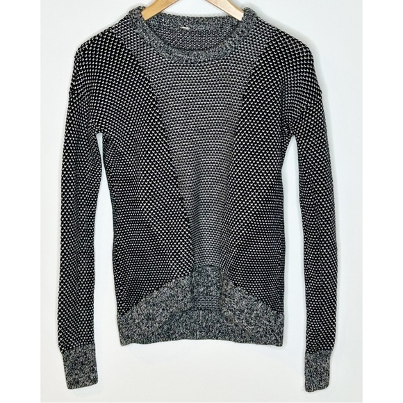 Lululemon Yogi Crew Sweater Black / Heathered Light Grey Size 6 - Picture 6 of 11